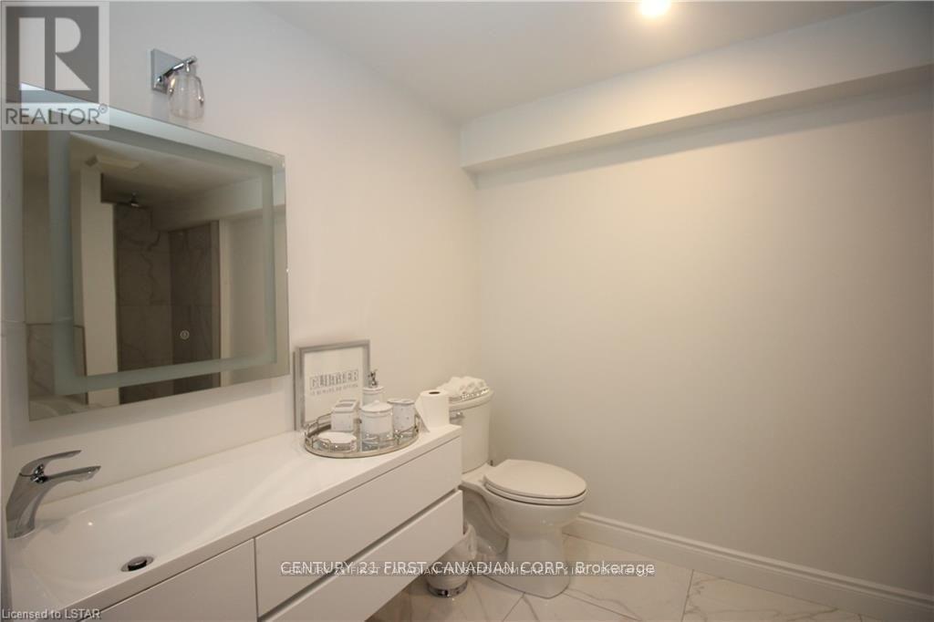 1821 Dalmagarry Road, London North, Ontario  N6G 0A6 - Photo 24 - X12414897