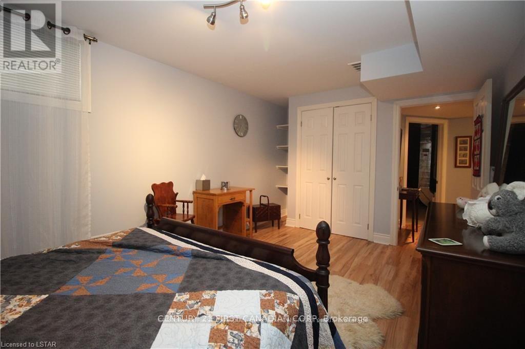 1821 Dalmagarry Road, London North, Ontario  N6G 0A6 - Photo 32 - X12414897