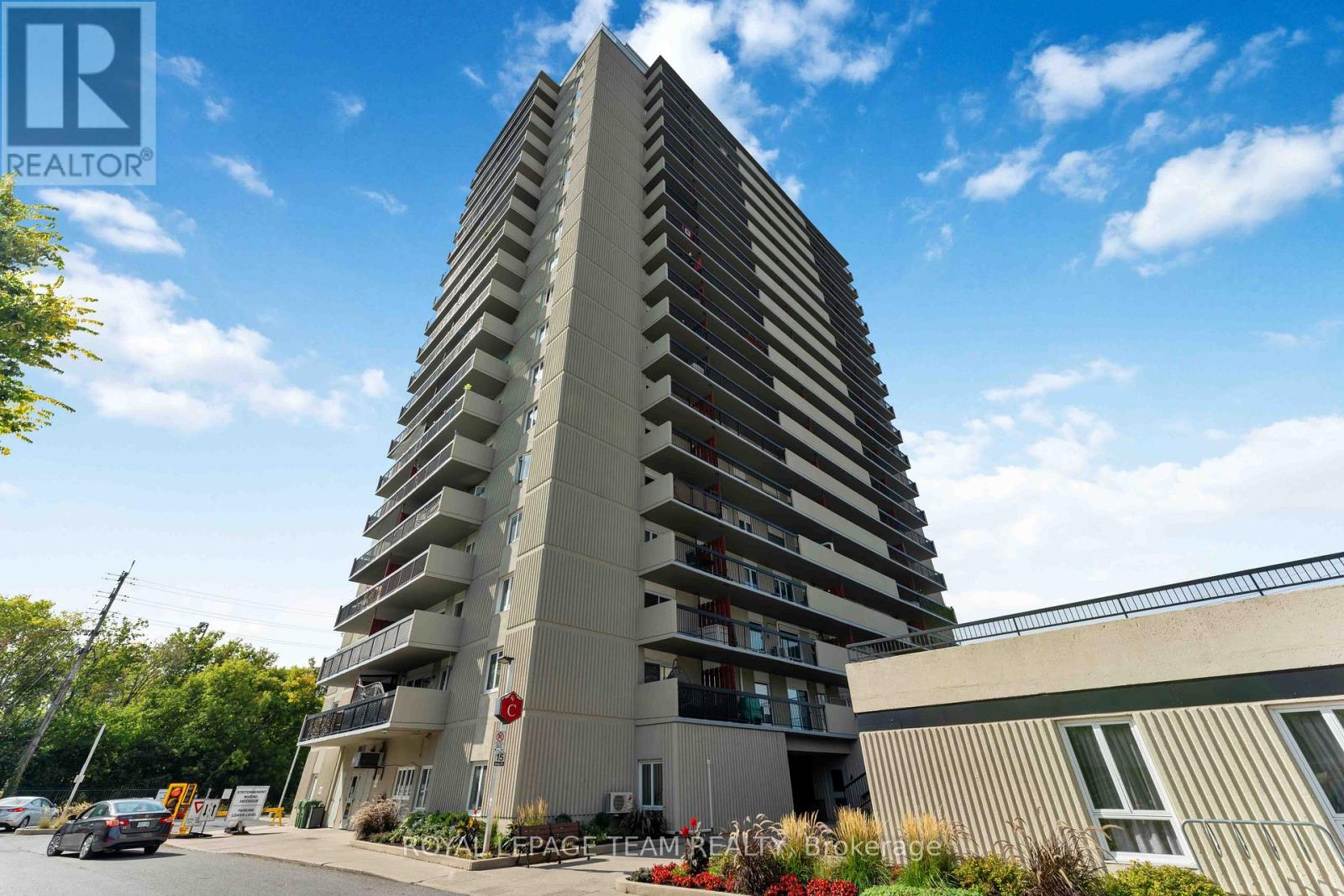 606 - 158C MCARTHUR AVENUE, Ottawa, Ontario