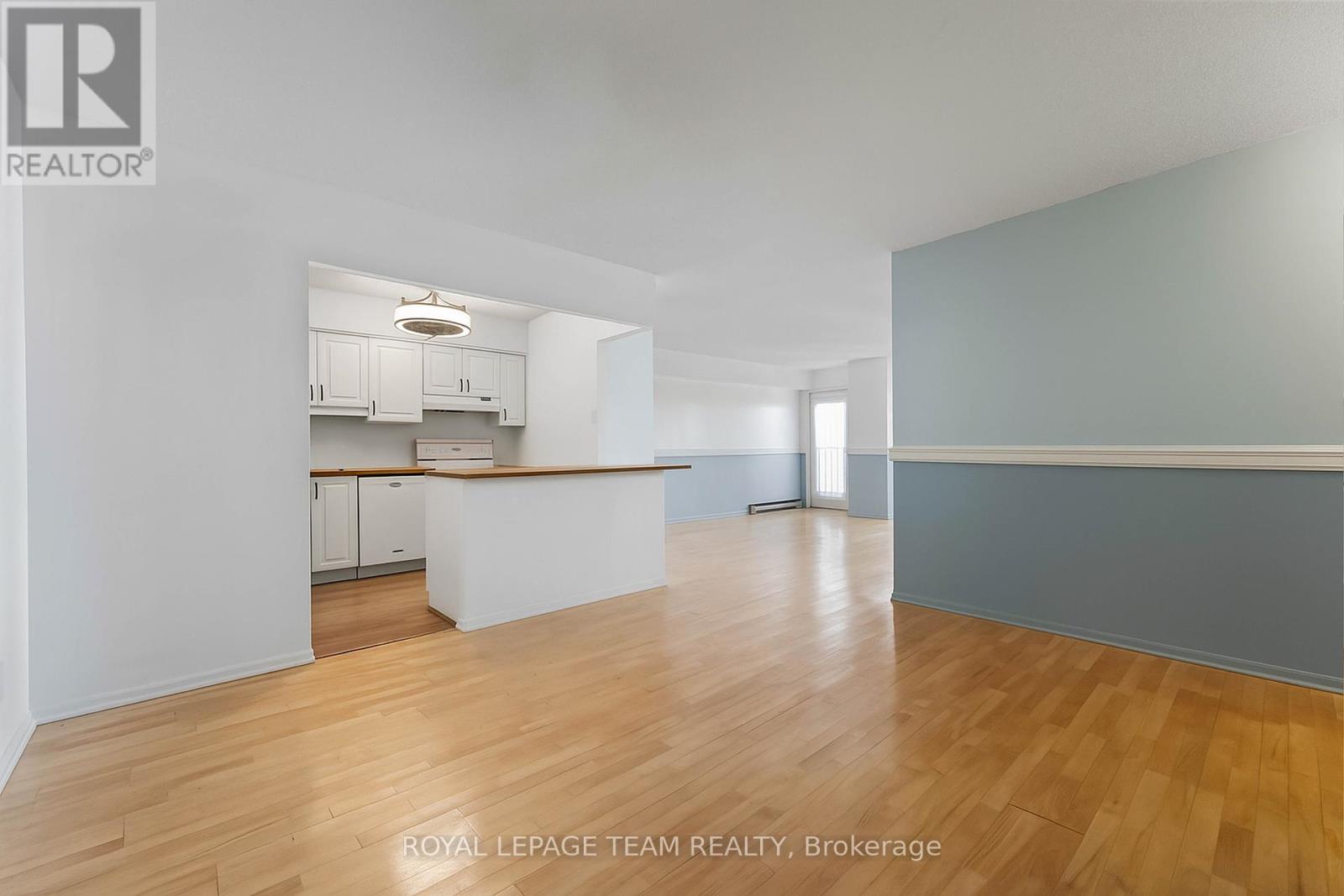 606 - 158c Mcarthur Avenue, Ottawa, Ontario  K1L 8E7 - Photo 5 - X12414728