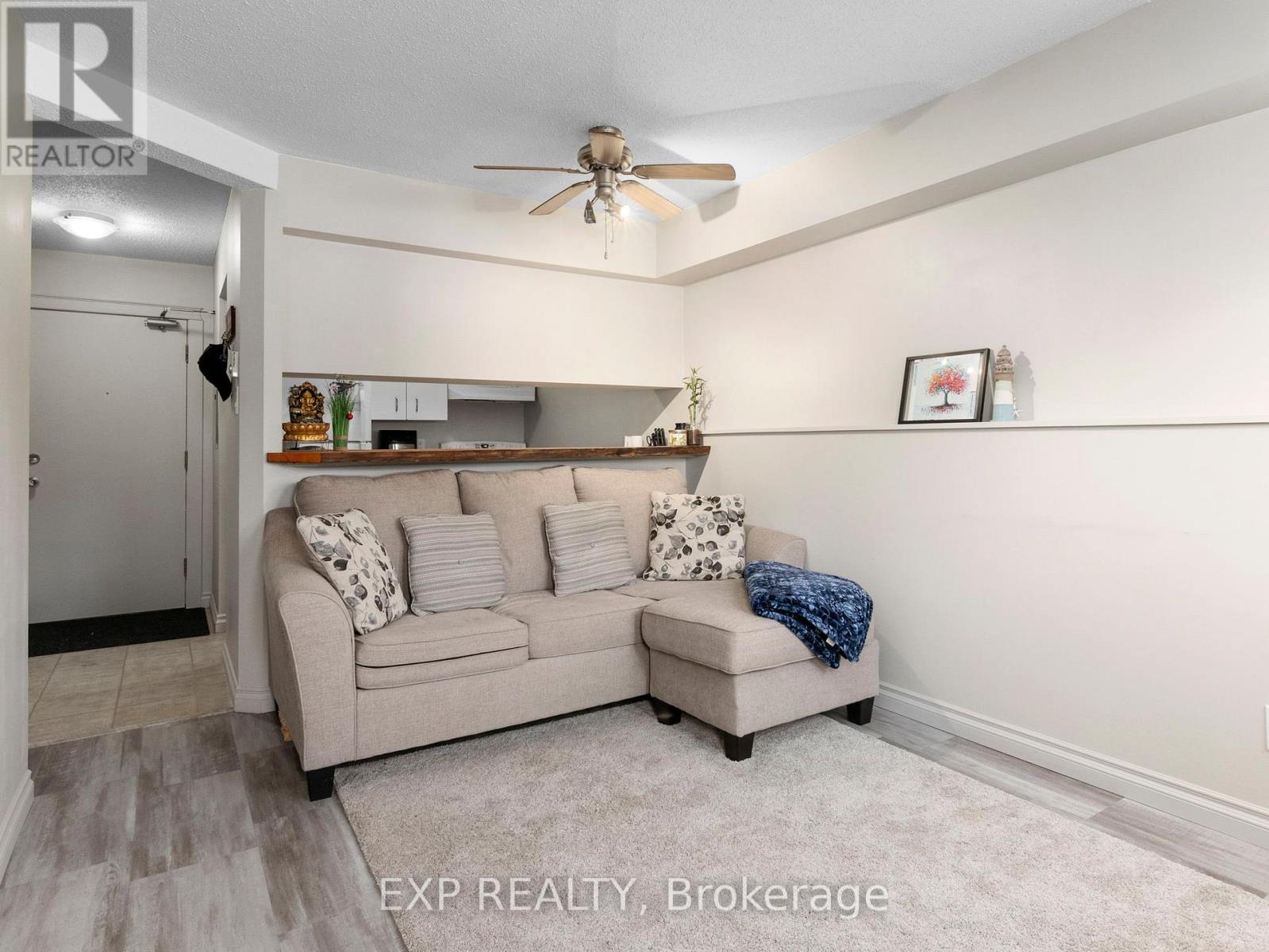 109 - 345 Centrum Boulevard, Ottawa, Ontario  K1E 3W9 - Photo 4 - X12414766