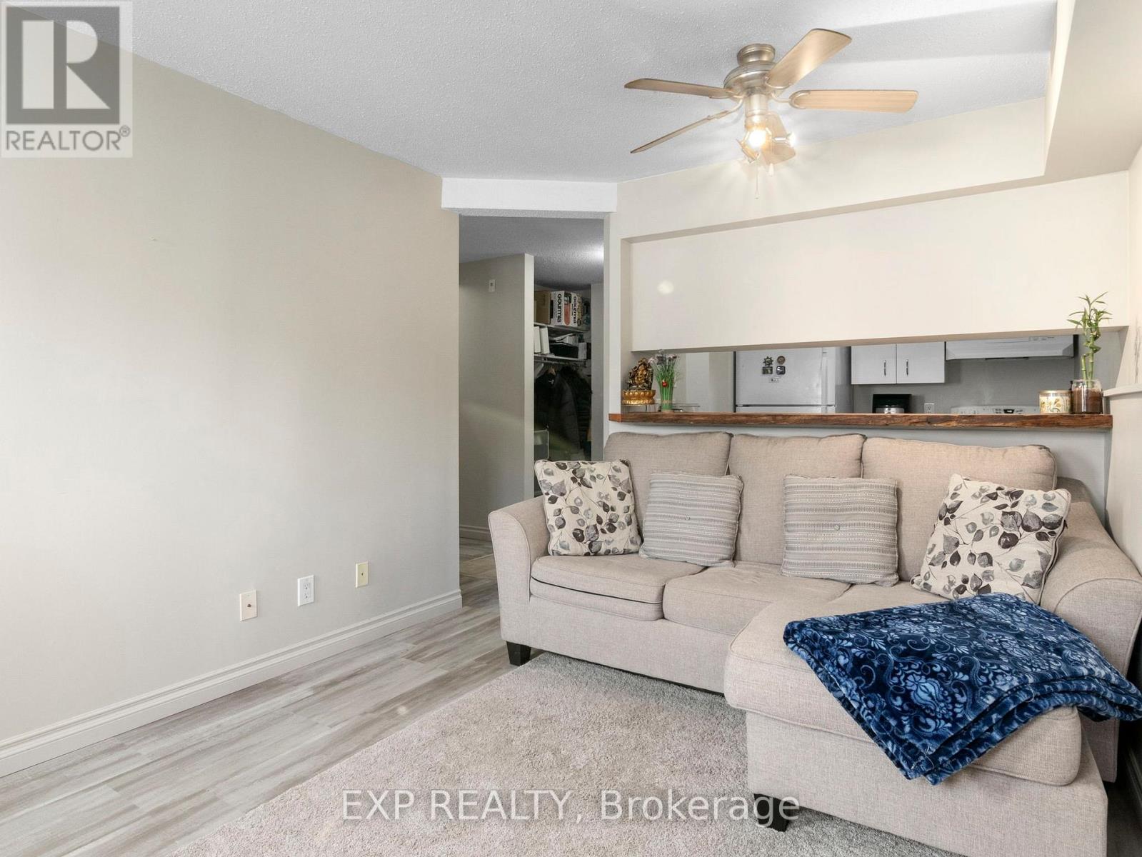109 - 345 Centrum Boulevard, Ottawa, Ontario  K1E 3W9 - Photo 5 - X12414766