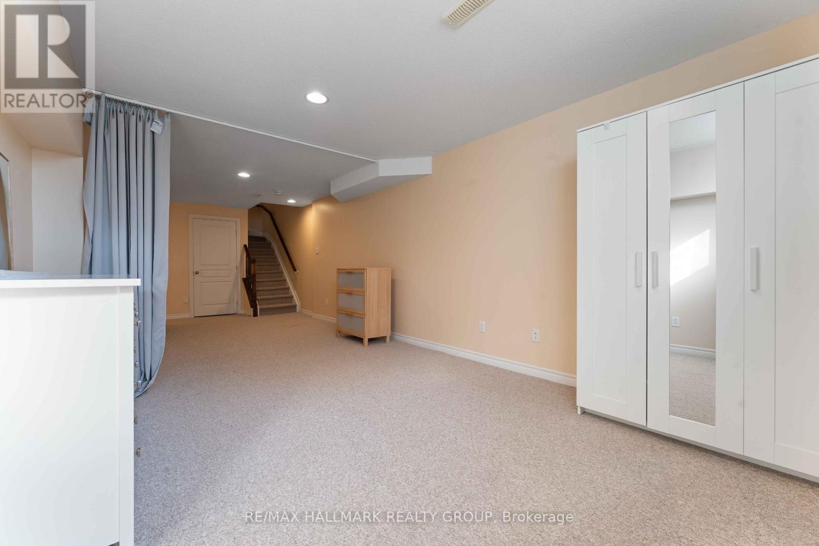 504 Salzburg Drive, Ottawa, Ontario  K4A 0C6 - Photo 28 - X12414784