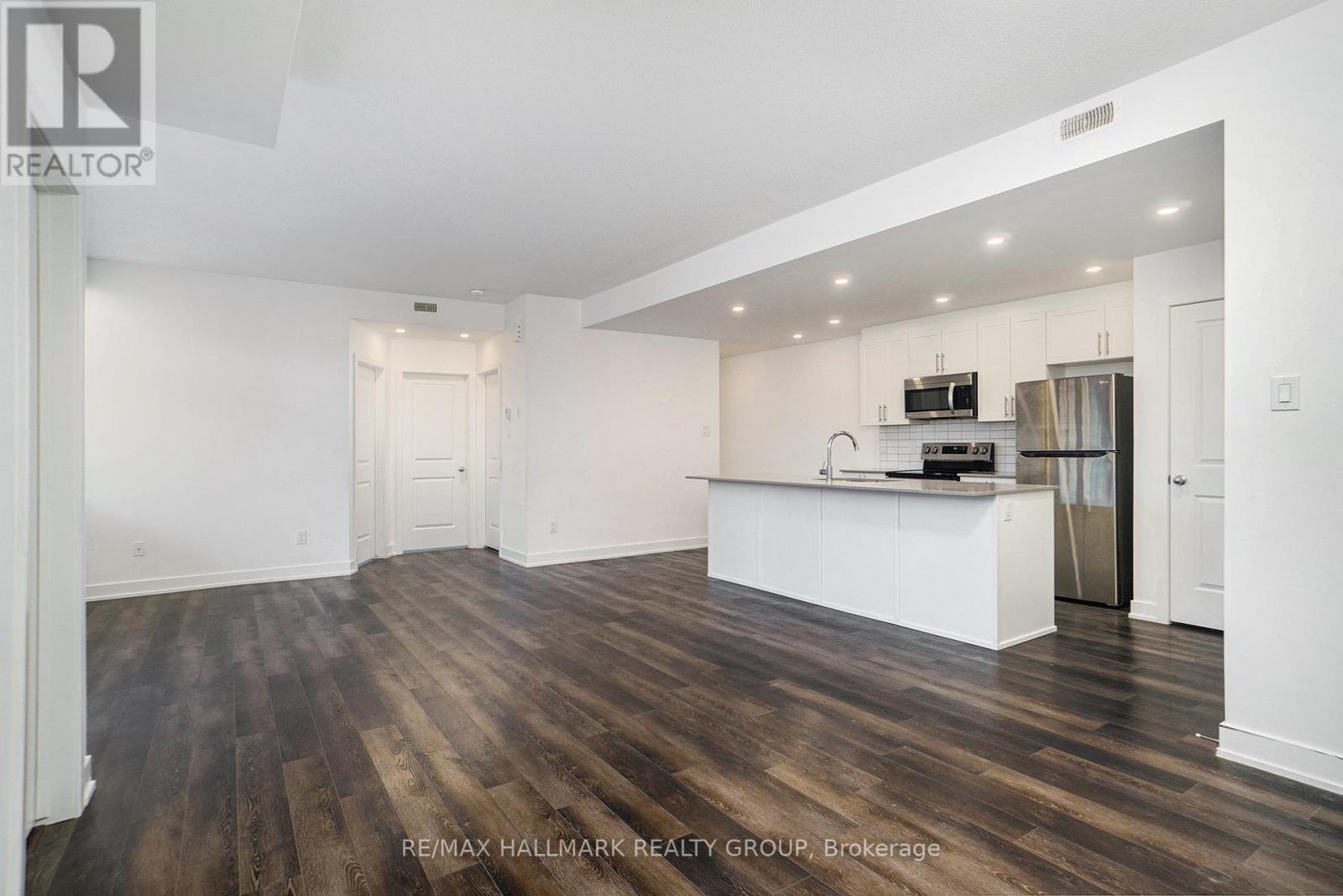 F - 380 Rolling Meadows Crescent, Ottawa, Ontario  K1W 0A7 - Photo 4 - X12414800