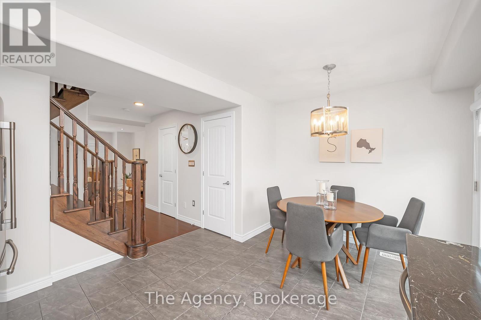 13 - 201 Westbank Trail, Hamilton (Stoney Creek), Ontario  L8J 0H5 - Photo 6 - X12414759