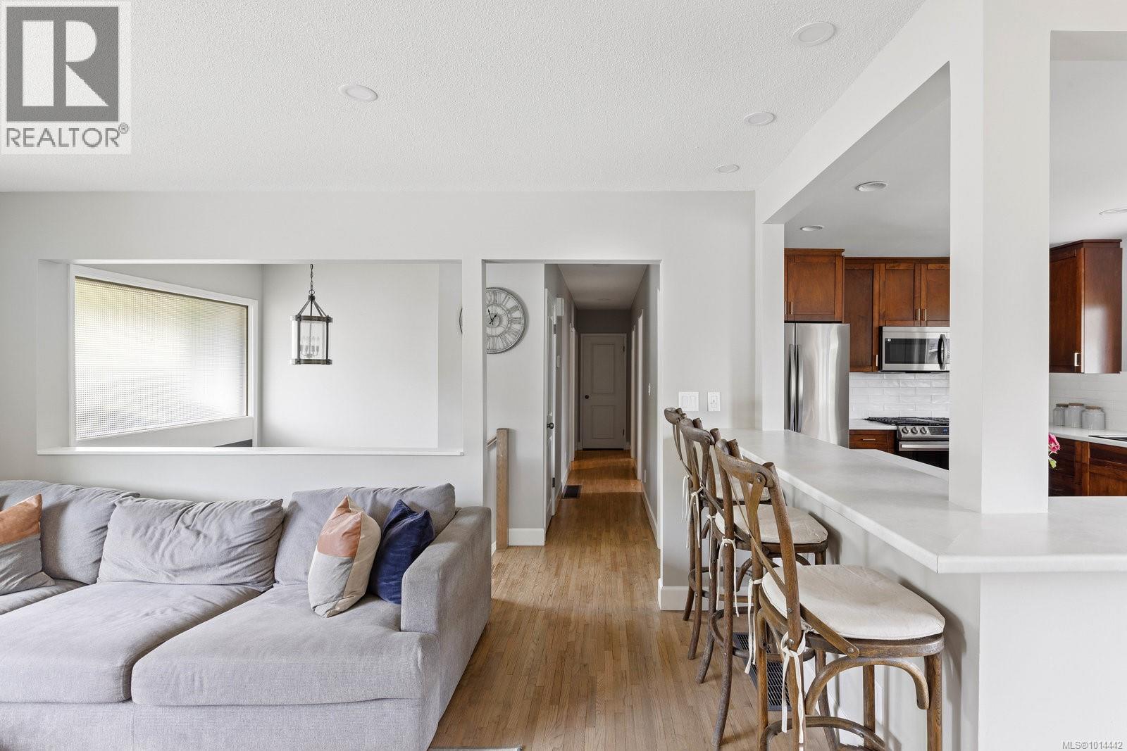 6259 Marie Meadows Rd, Central Saanich, British Columbia  V8Z 5Z9 - Photo 12 - 1014442