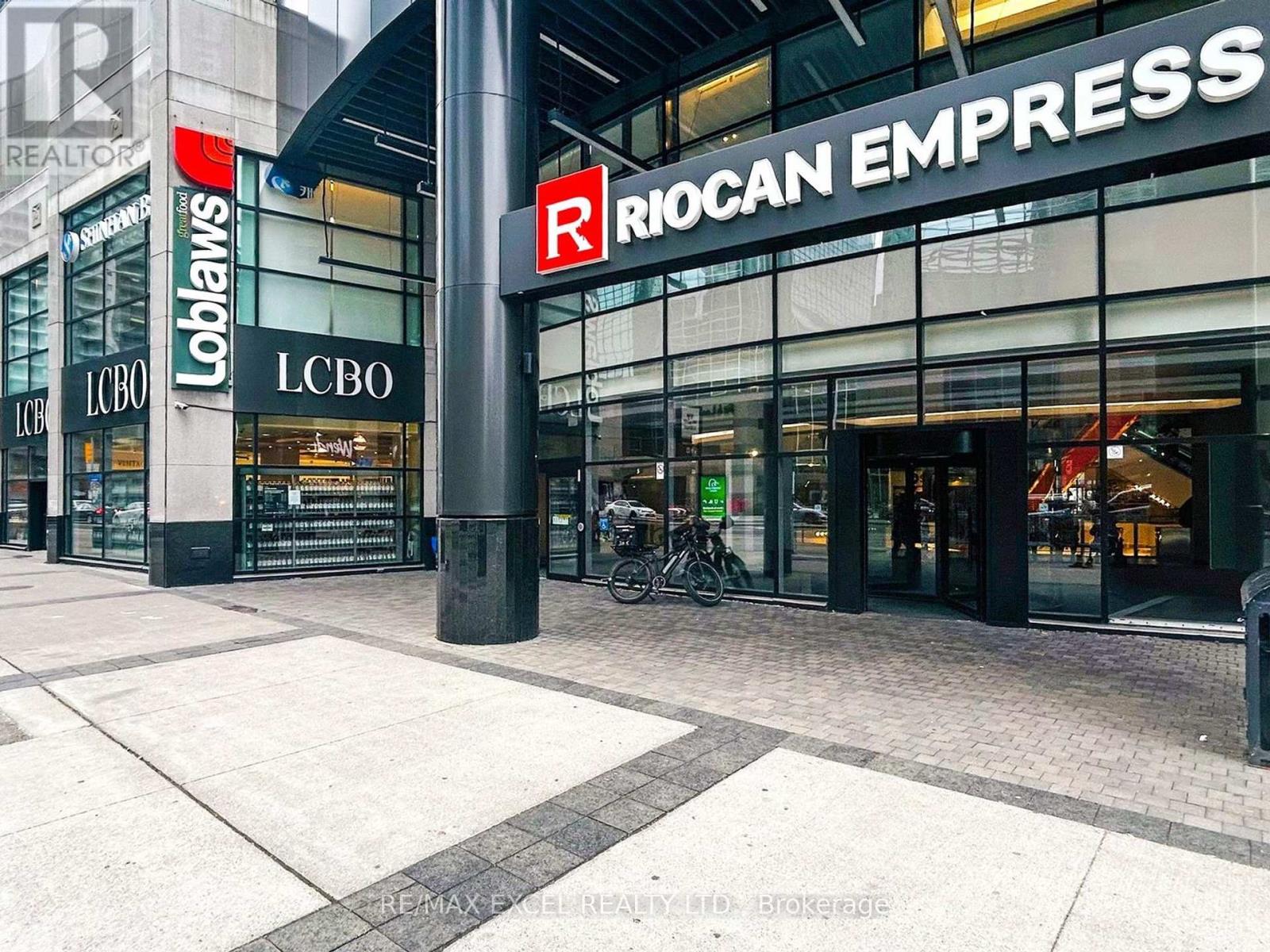 2302 - 8 Hillcrest Avenue, Toronto (Willowdale East), Ontario  M2N 3N5 - Photo 46 - C12414646