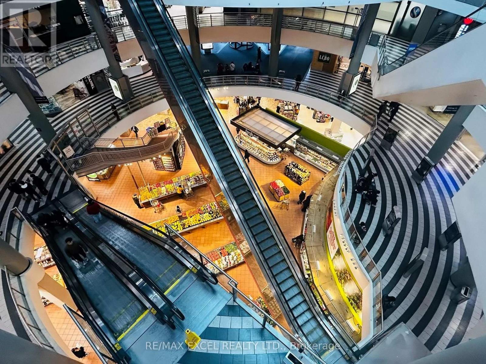 2302 - 8 Hillcrest Avenue, Toronto (Willowdale East), Ontario  M2N 3N5 - Photo 49 - C12414646