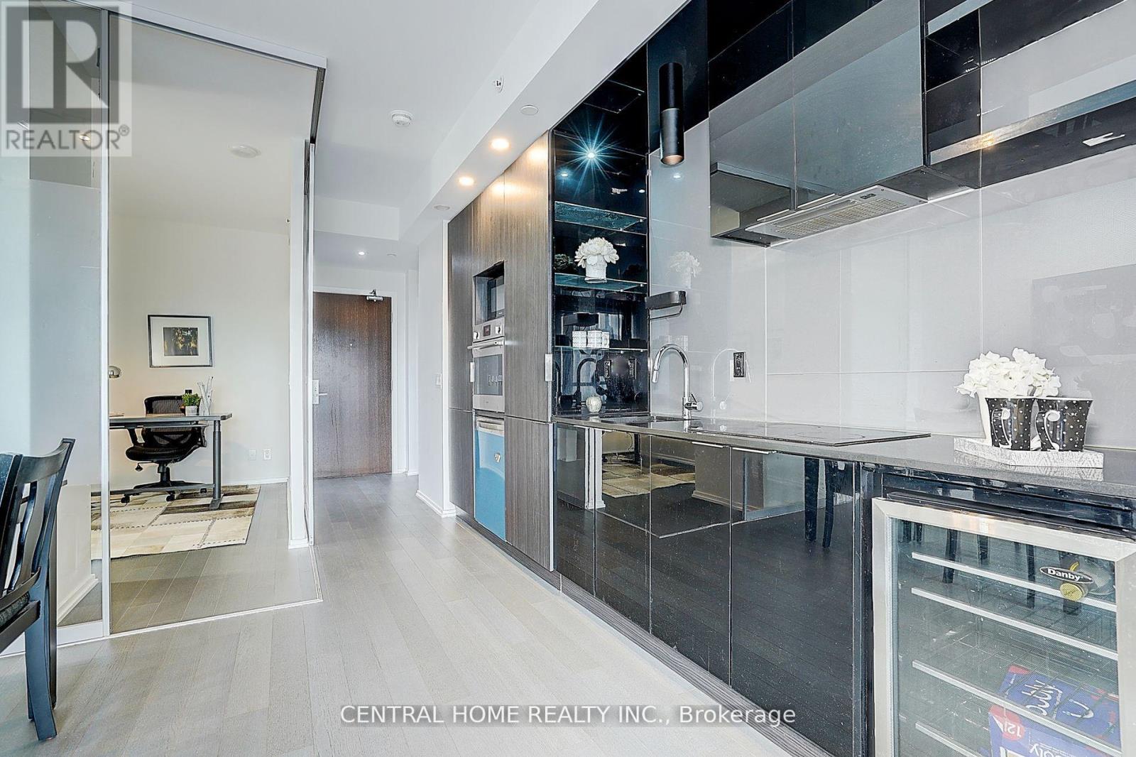 3501 - 70 Temprance Street, Toronto, Ontario  M5H 0B1 - Photo 6 - C12414697