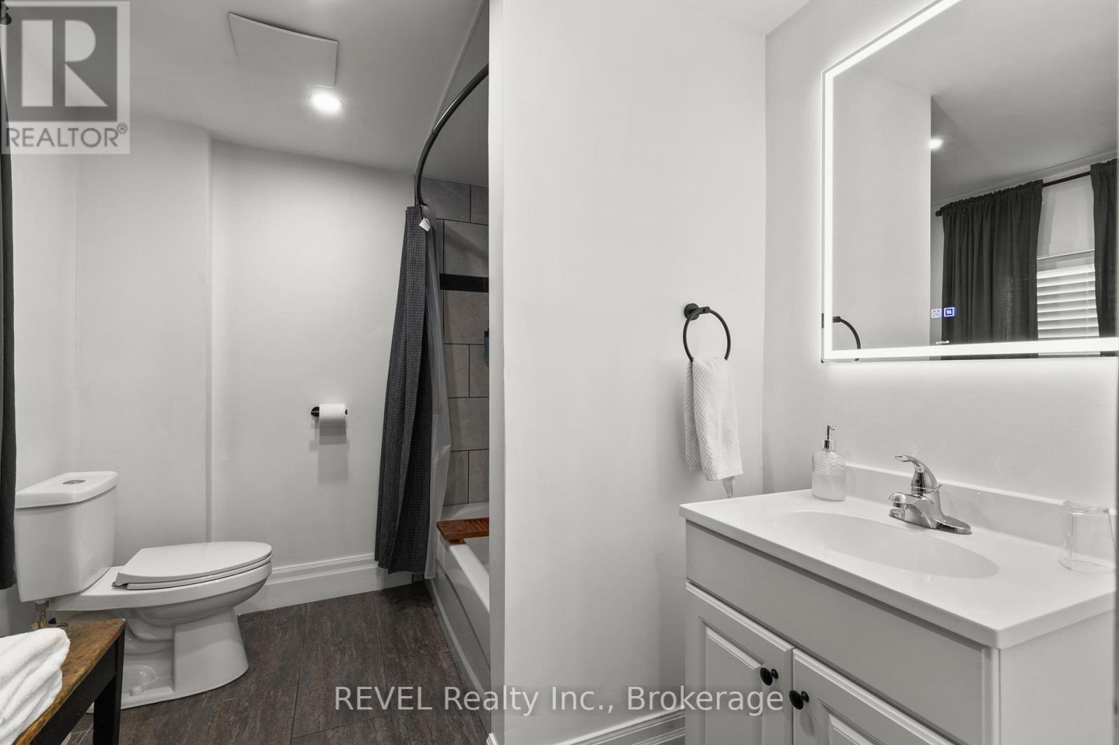 313 Ridgeway Road, Fort Erie, Ontario  L0S 1B0 - Photo 23 - X12414783