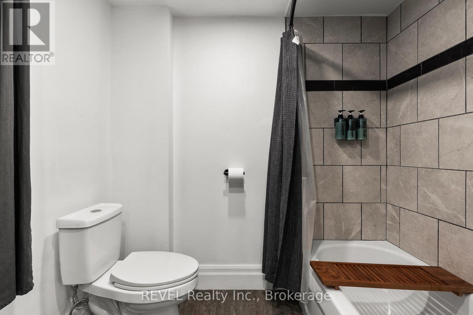 313 Ridgeway Road, Fort Erie, Ontario  L0S 1B0 - Photo 24 - X12414783