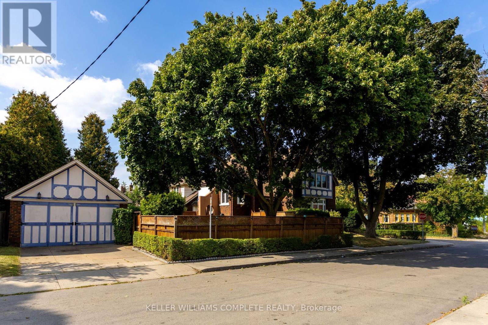 52 Balmoral Avenue S, Hamilton, Ontario  L8M 3J9 - Photo 5 - X12414787