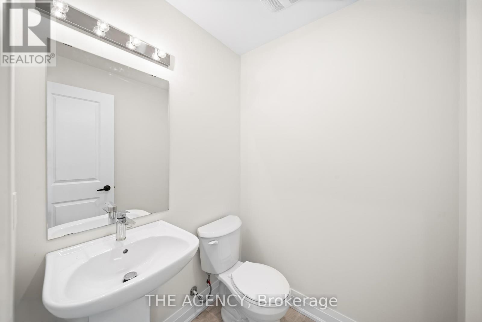 25 - 22 Marret Lane, Clarington, Ontario  L1B 1J2 - Photo 7 - E12414661