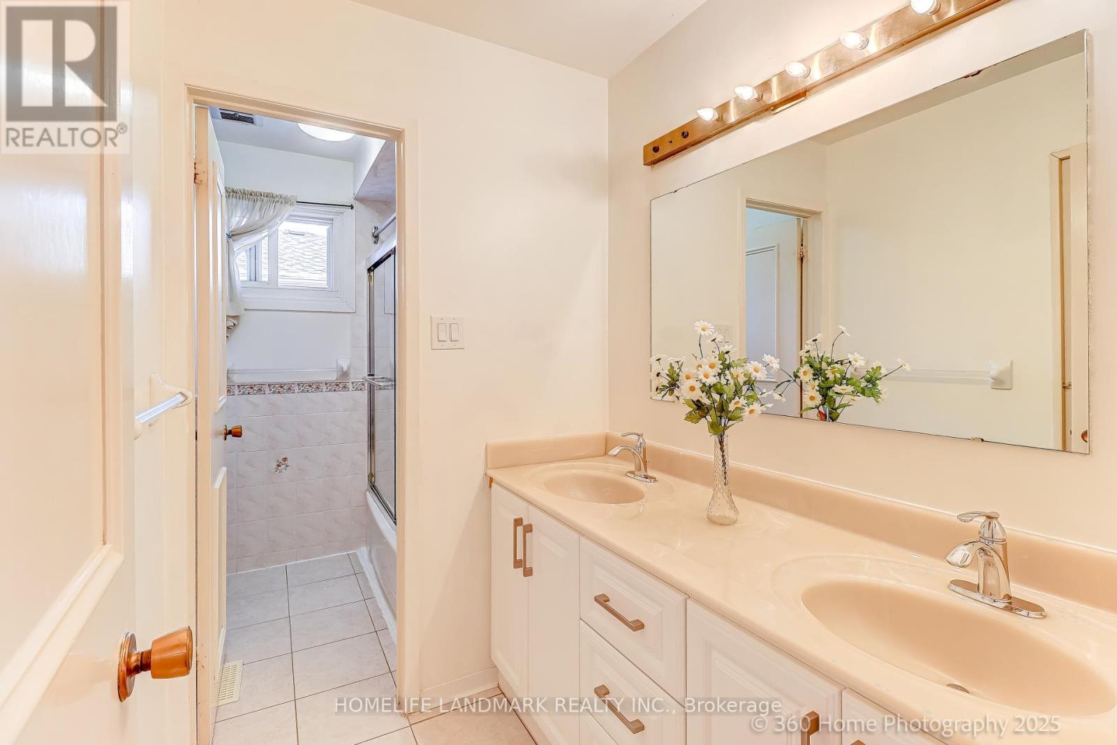 87 Silversted Drive N, Toronto, Ontario  M1S 3G4 - Photo 6 - E12414665