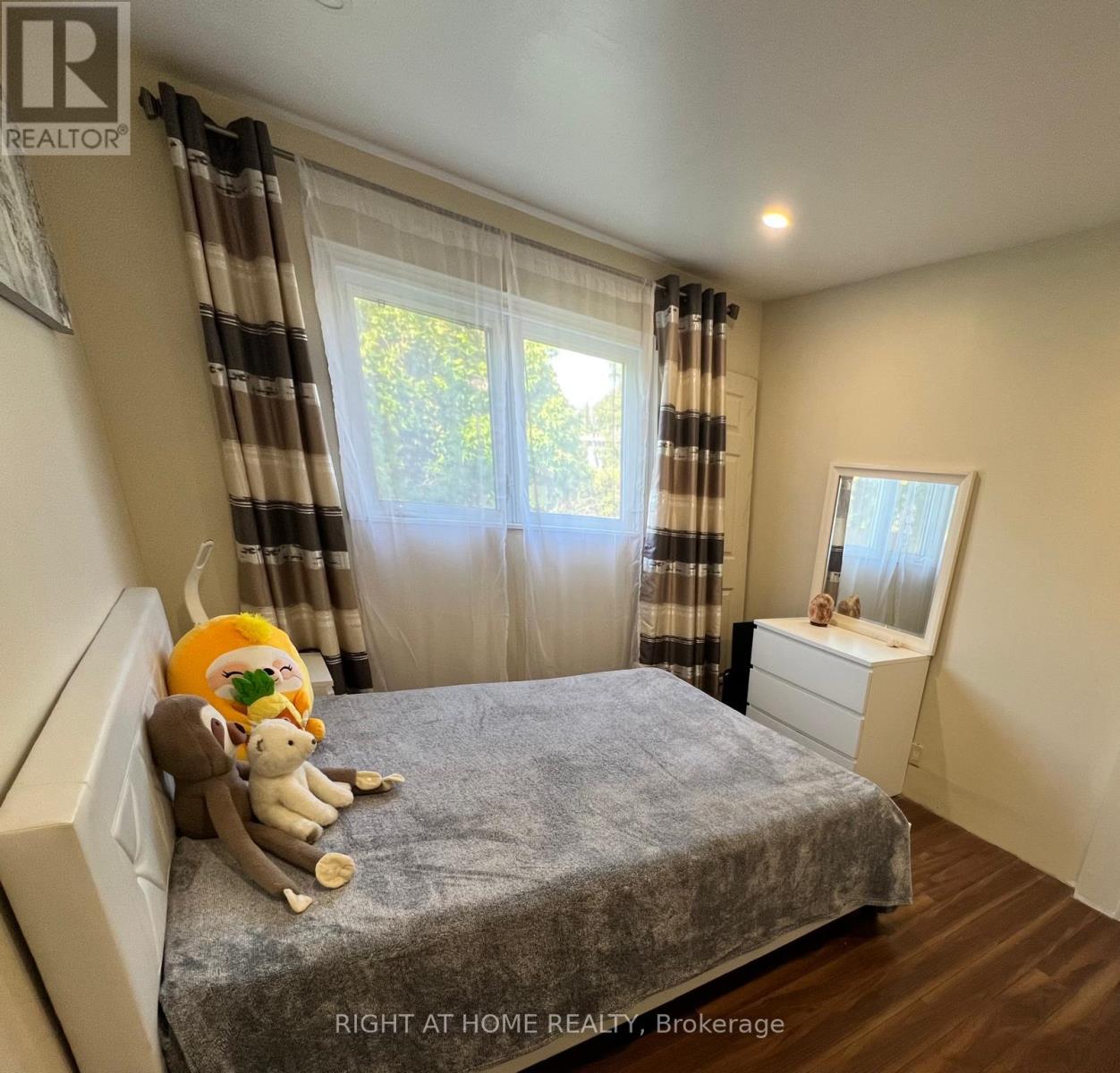 3273 Cove Avenue, Innisfil, Ontario  L9S 2K7 - Photo 14 - N12414119