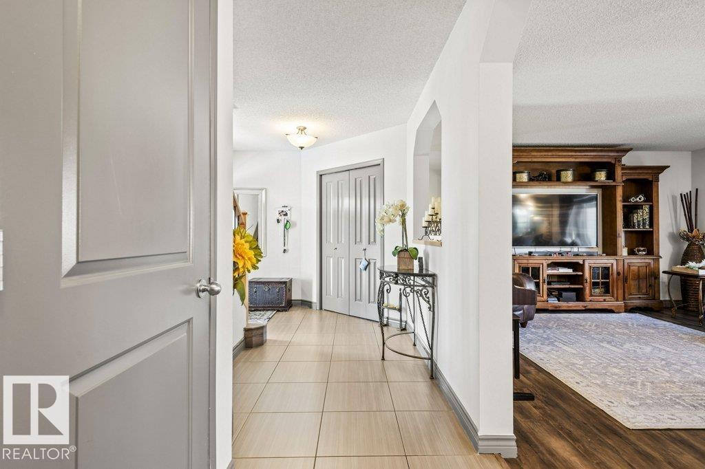 16820 57 St Nw, Edmonton, Alberta  T5Y 0K4 - Photo 6 - E4454446