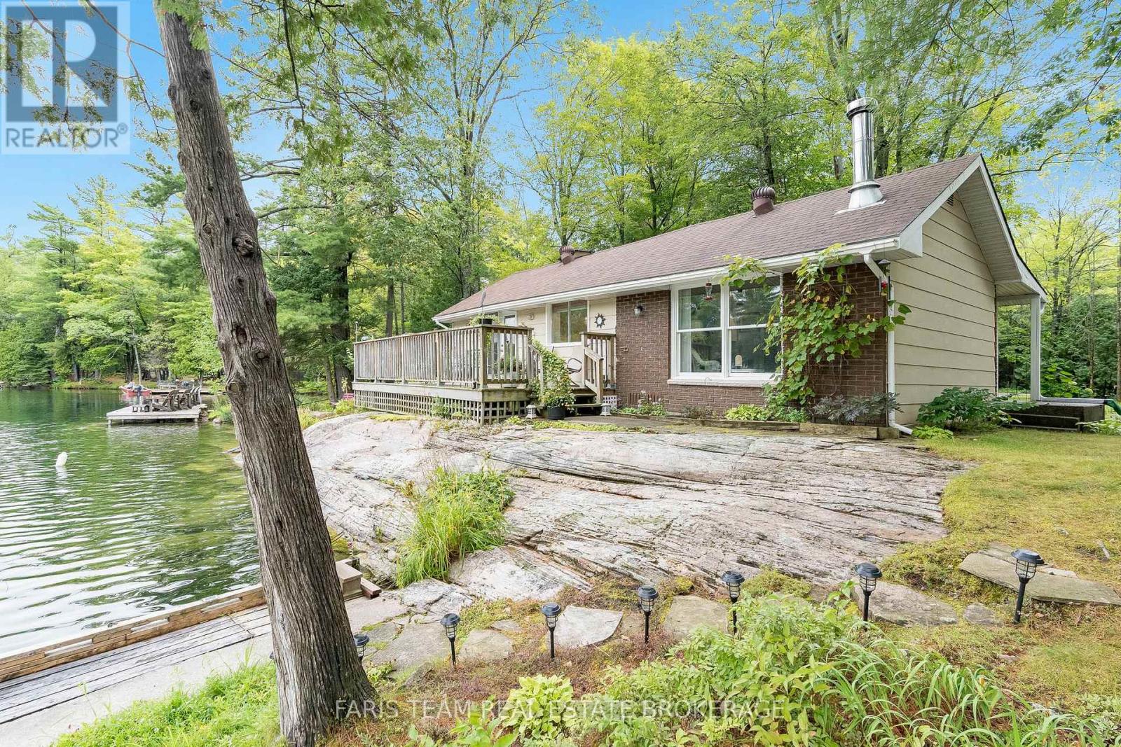 Property at 8060 OAKRIDGE DRIVE image 1