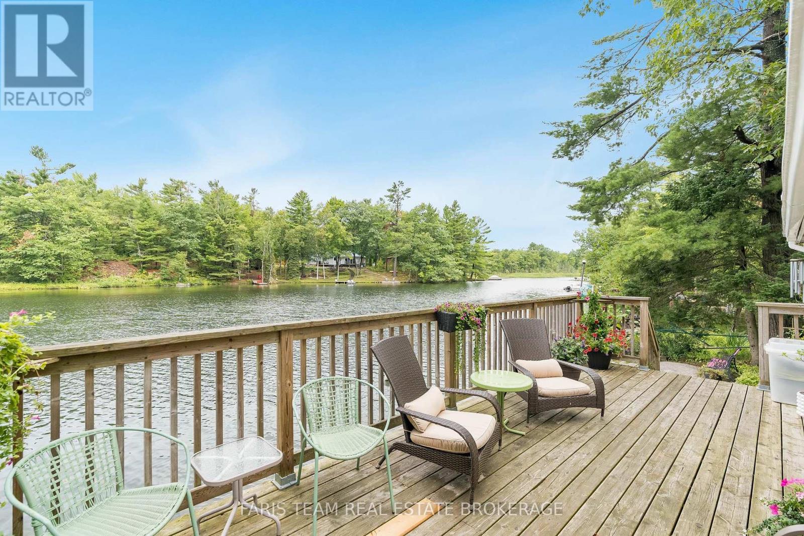 8060 Oakridge Drive, Severn (Washago), Ontario  L0K 2B0 - Photo 23 - S12414669