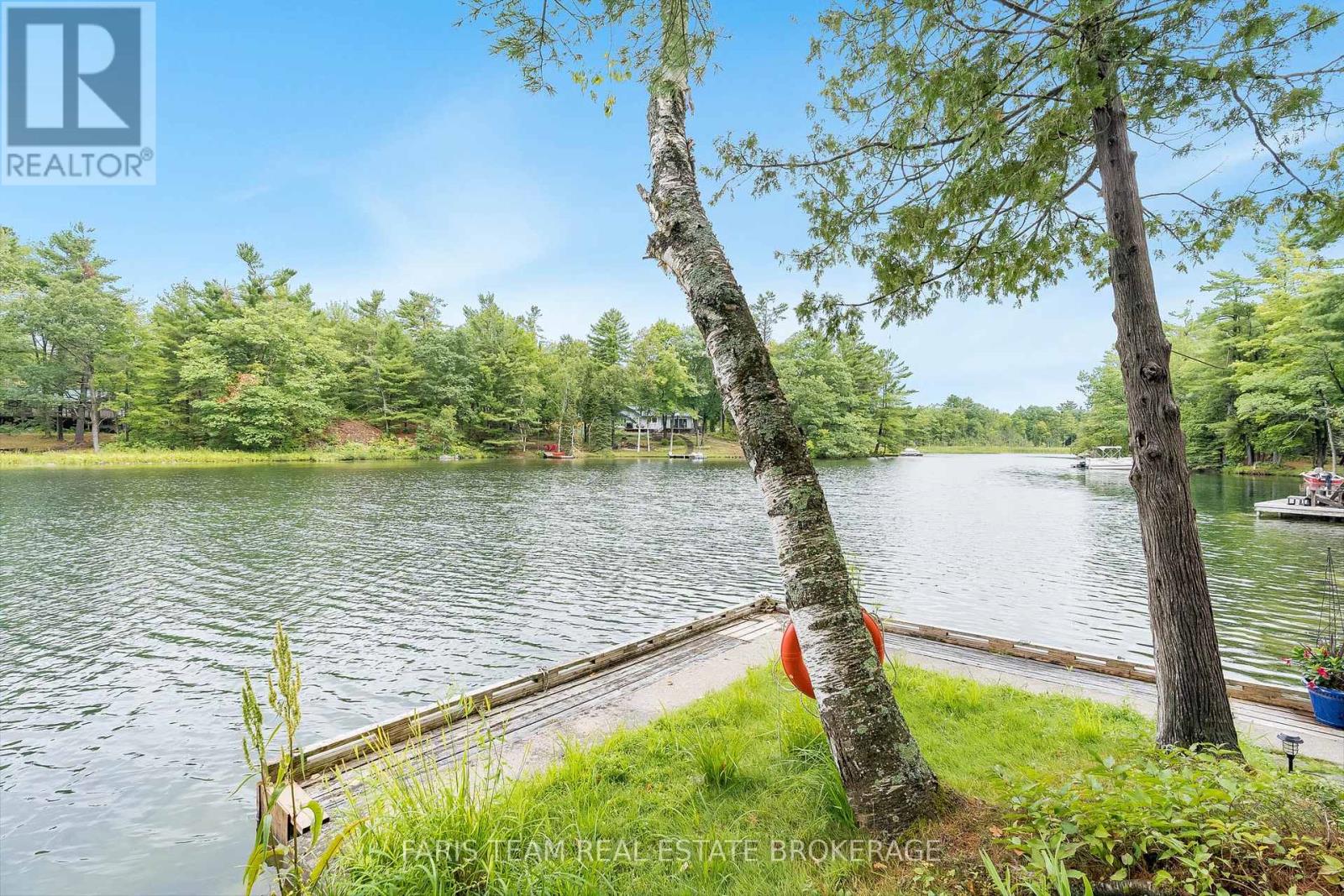 8060 Oakridge Drive, Severn (Washago), Ontario  L0K 2B0 - Photo 26 - S12414669
