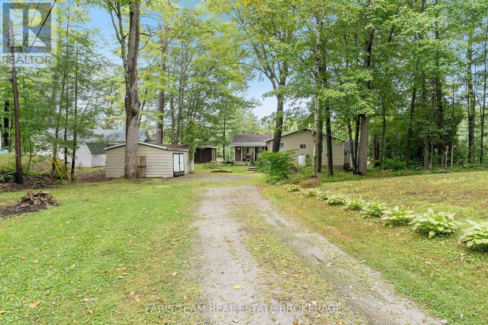 Property at 8060 OAKRIDGE DRIVE image 4