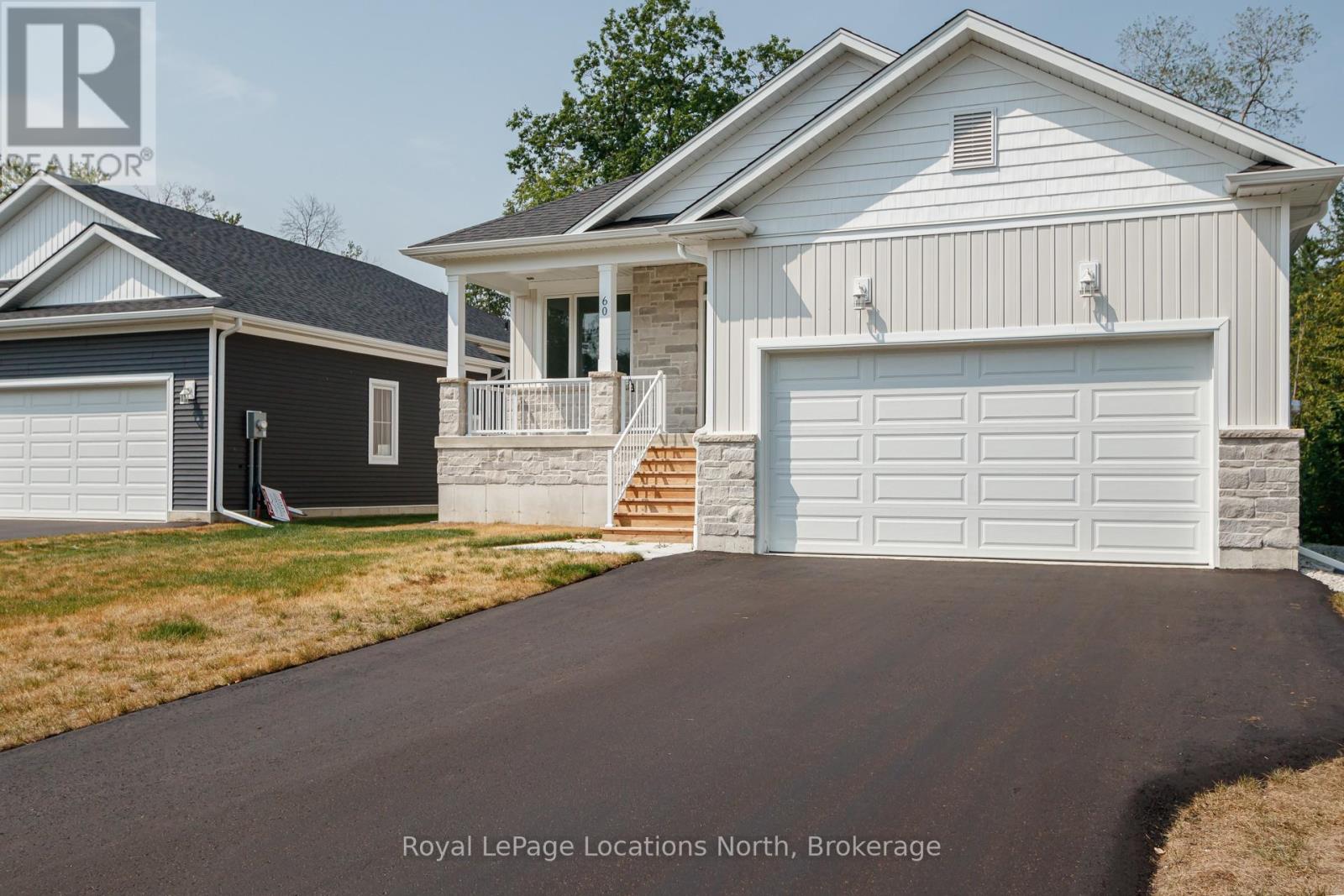 Property at 60 52ND STREET S image 1