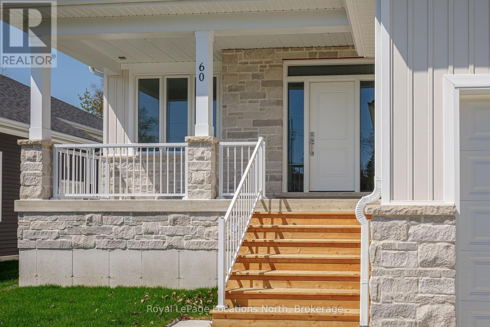 Property at 60 52ND STREET S image 4