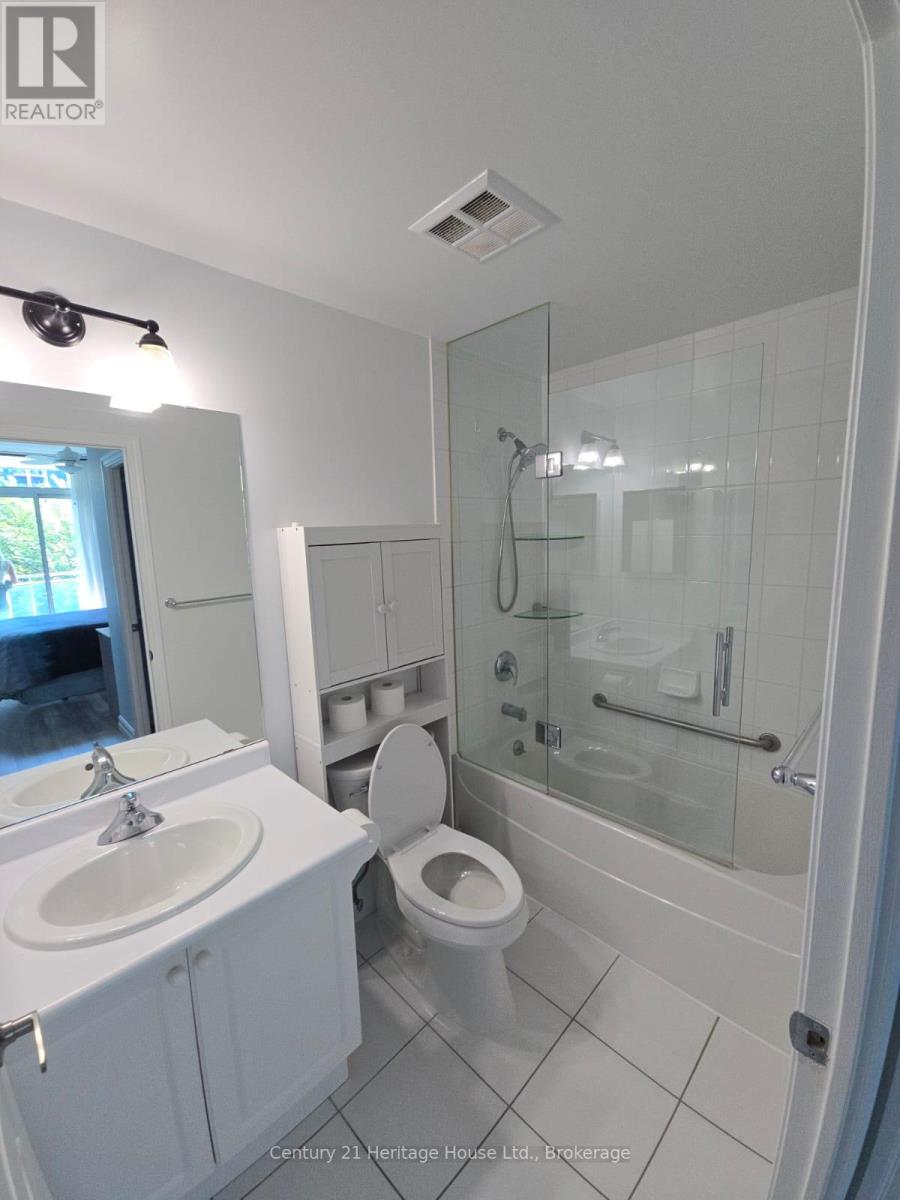 312 - 5 Marine Parade Drive, Toronto (Mimico), Ontario  M8V 4B4 - Photo 15 - W12414866