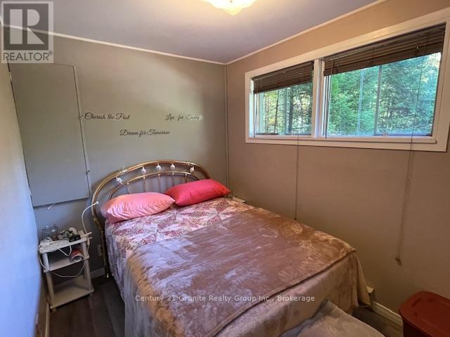 1052 Kensington Road, Dysart Et Al, Ontario  K0M 1S0 - Photo 13 - X12414831