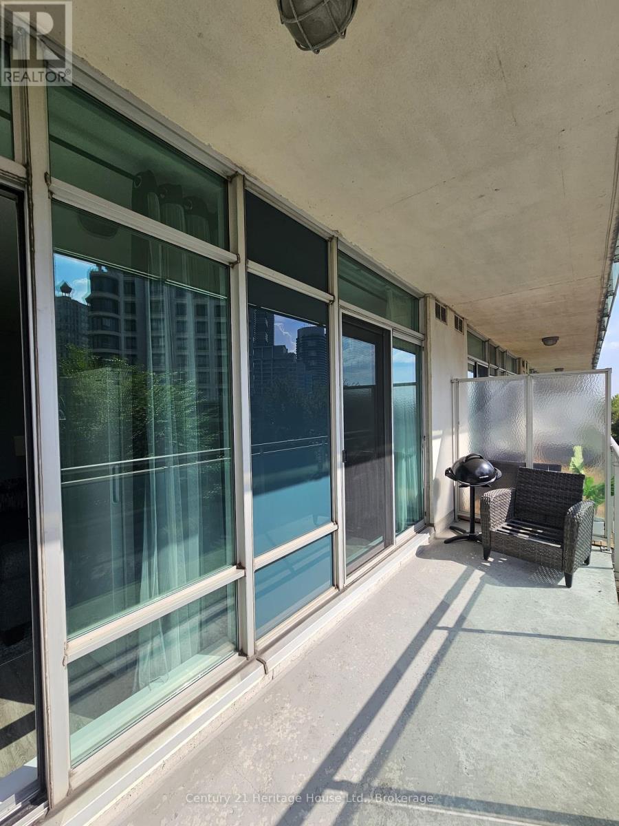 312 - 5 Marine Parade Drive, Toronto (Mimico), Ontario  M8V 4B4 - Photo 11 - W12414866
