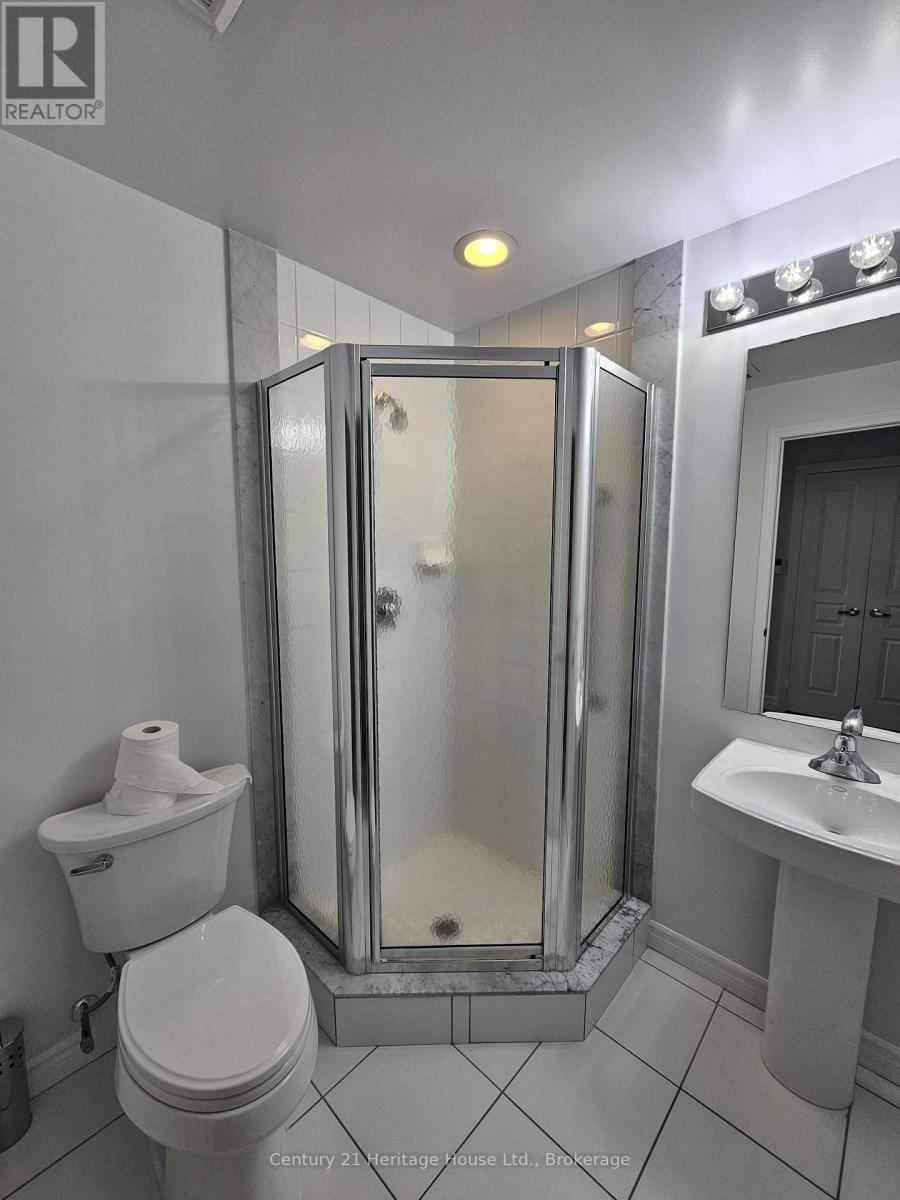 312 - 5 Marine Parade Drive, Toronto (Mimico), Ontario  M8V 4B4 - Photo 12 - W12414866