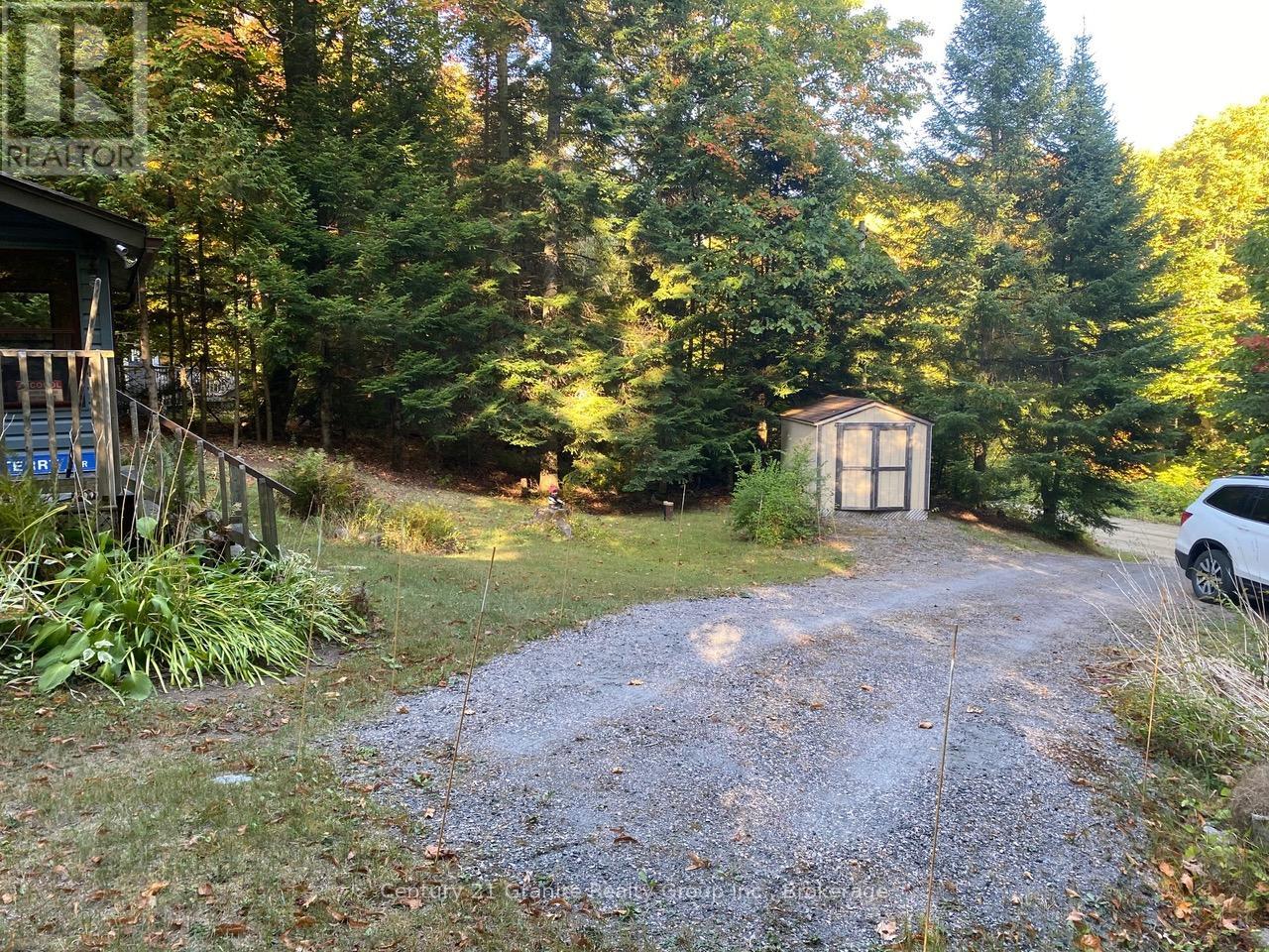 1052 Kensington Road, Dysart Et Al, Ontario  K0M 1S0 - Photo 31 - X12414831