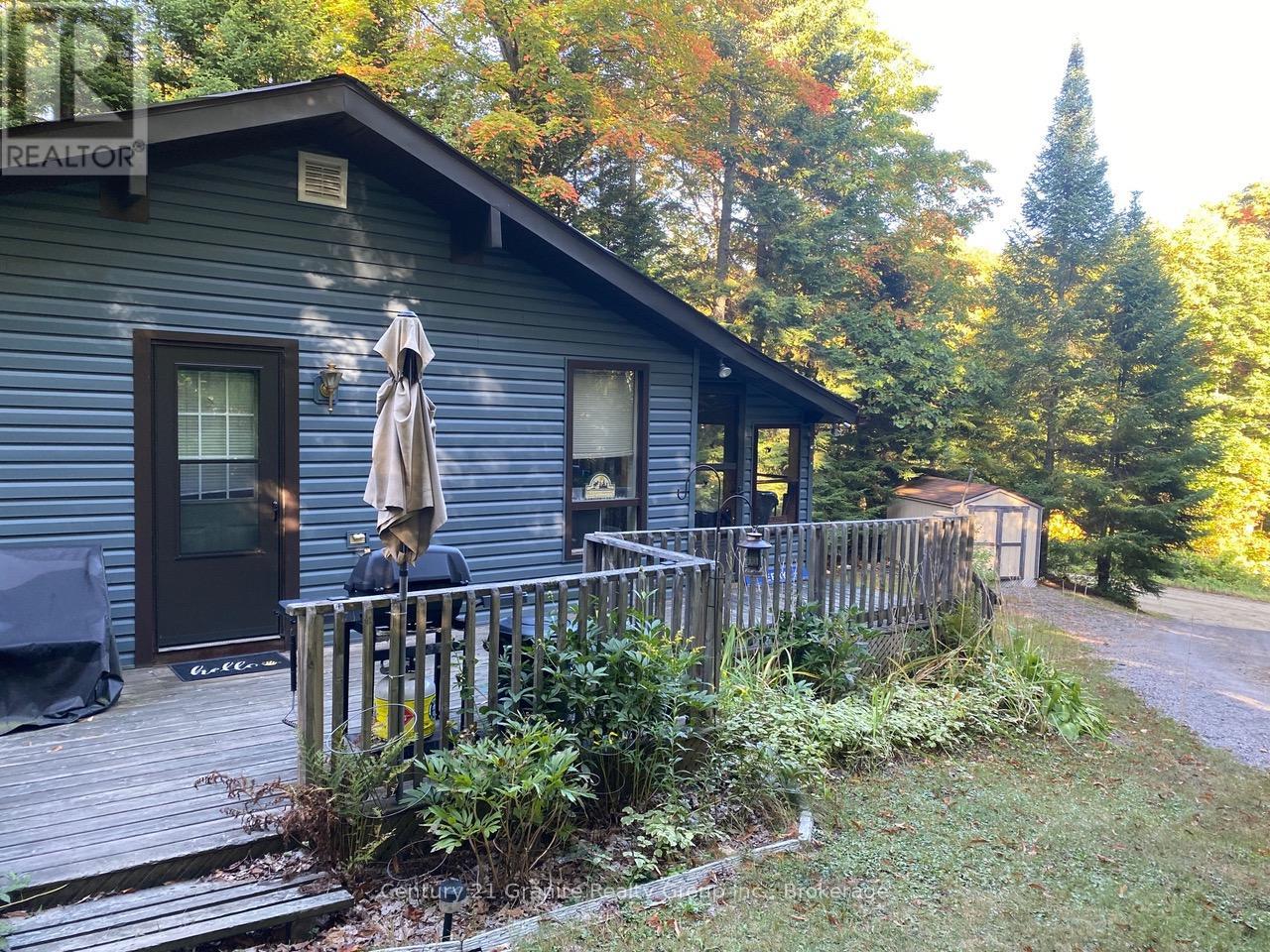 1052 Kensington Road, Dysart Et Al, Ontario  K0M 1S0 - Photo 33 - X12414831