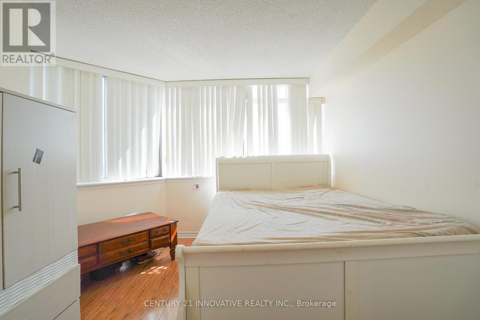 916 - 11753 Sheppard Avenue E, Toronto, Ontario  M1B 5M3 - Photo 13 - E12412486