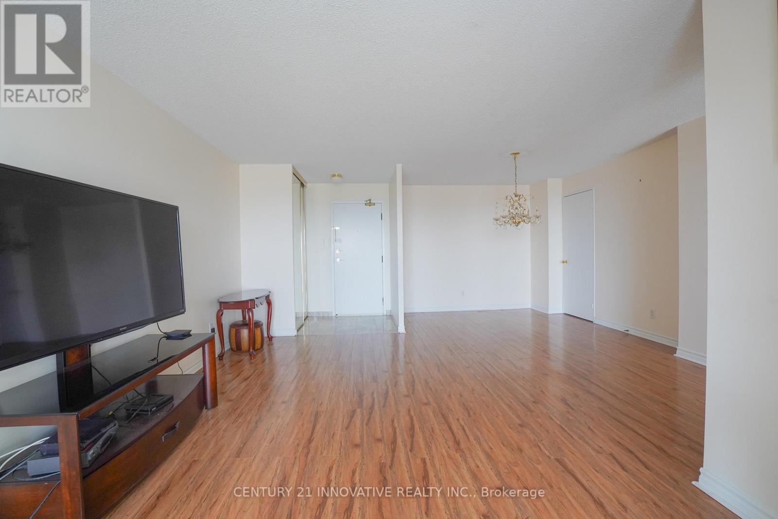 916 - 11753 Sheppard Avenue E, Toronto, Ontario  M1B 5M3 - Photo 5 - E12412486