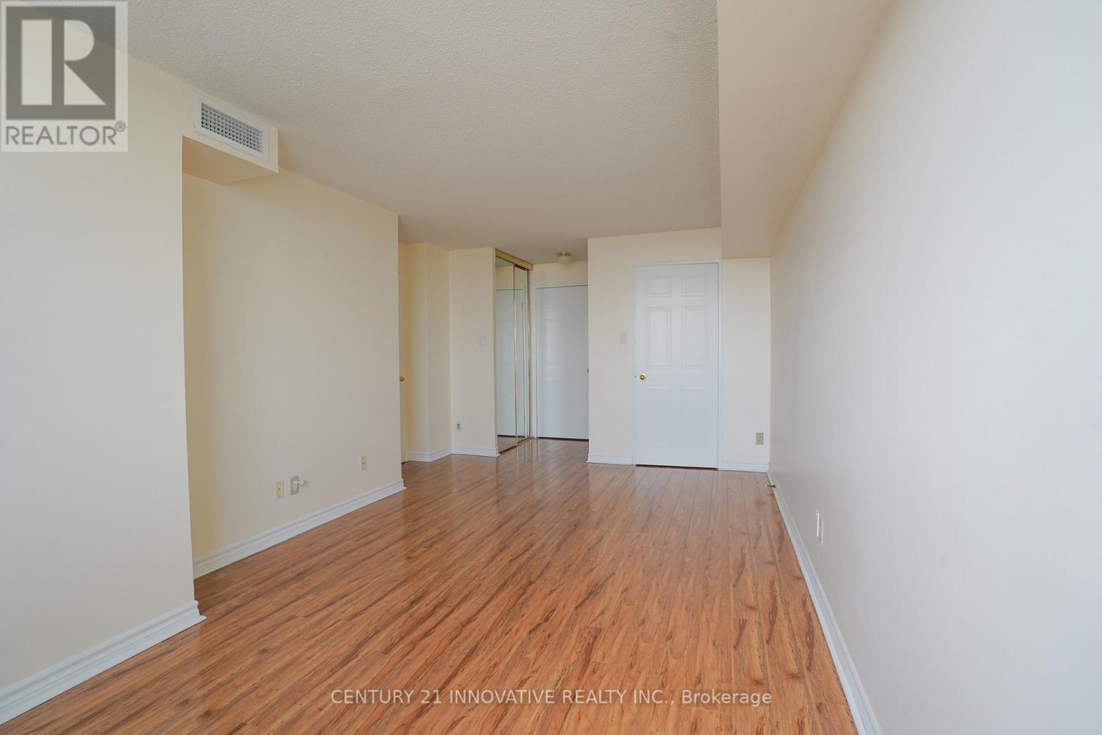 916 - 11753 Sheppard Avenue E, Toronto, Ontario  M1B 5M3 - Photo 11 - E12412486