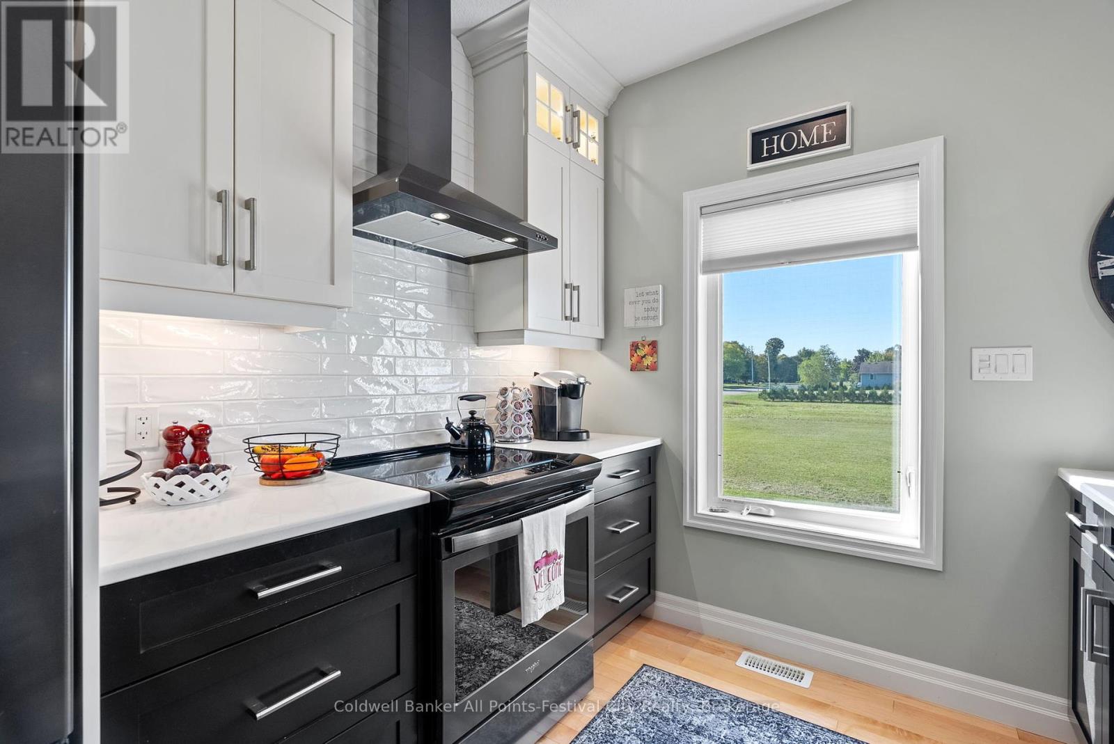 33 Wellington Street S, Ashfield-Colborne-Wawanosh, Ontario  N7A 3X9 - Photo 13 - X12414668