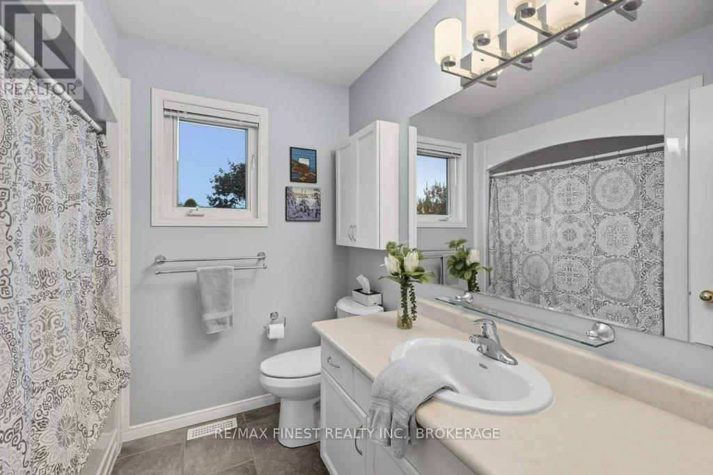 1104 Acadia Drive, Kingston, Ontario  K7M 8V7 - Photo 26 - X12278752