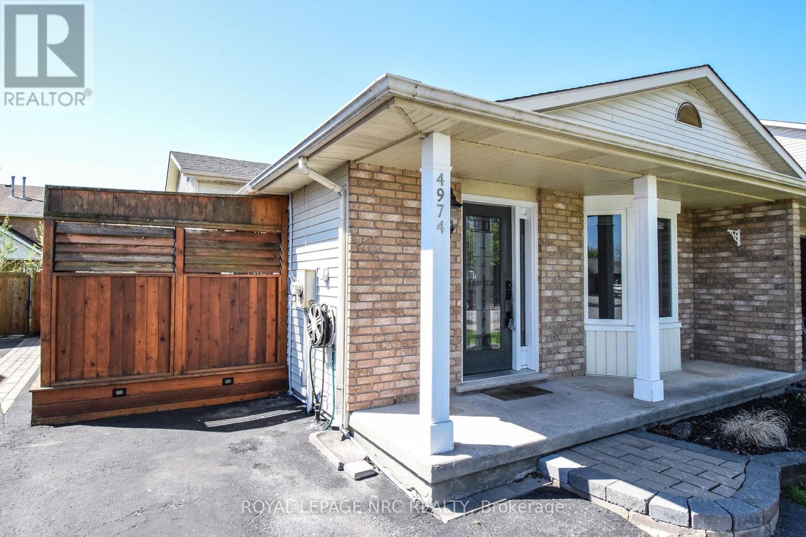 4974 Windgate Drive E, Niagara Falls, Ontario  L2H 2Z7 - Photo 2 - X12414835