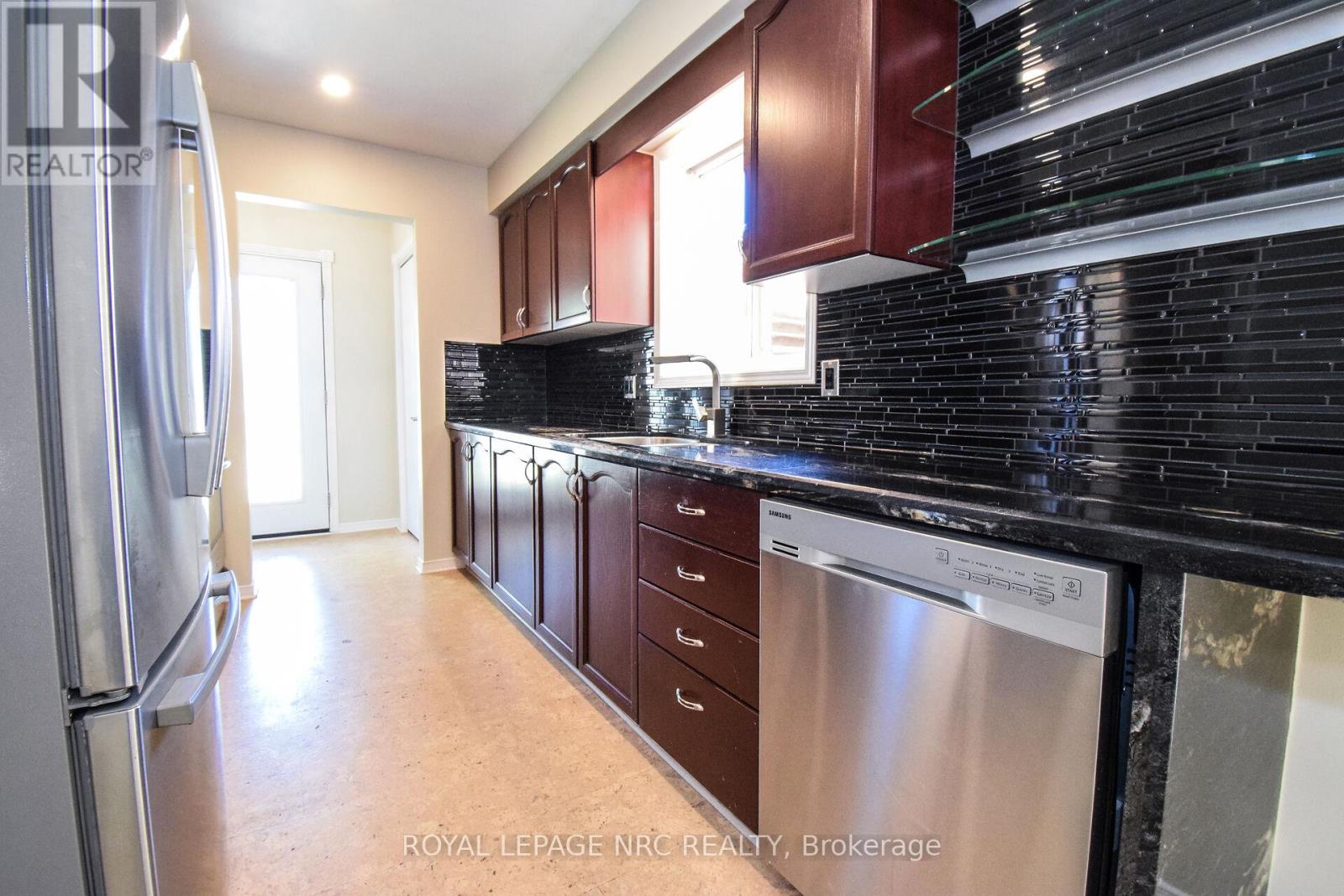 4974 Windgate Drive E, Niagara Falls, Ontario  L2H 2Z7 - Photo 11 - X12414835