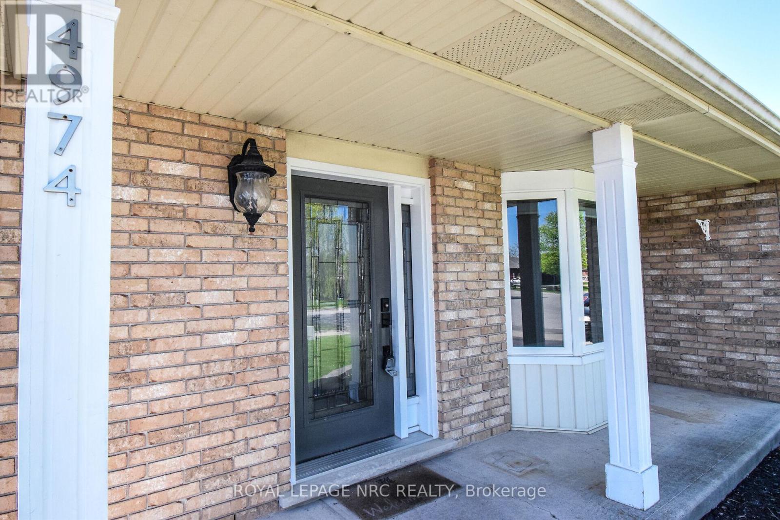 4974 Windgate Drive E, Niagara Falls, Ontario  L2H 2Z7 - Photo 3 - X12414835