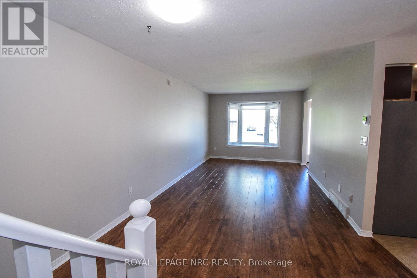 4974 Windgate Drive E, Niagara Falls, Ontario  L2H 2Z7 - Photo 6 - X12414835
