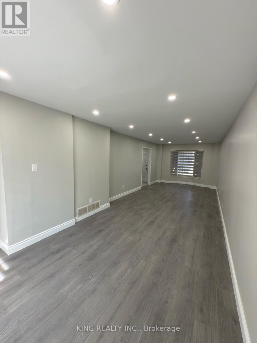7 Clydesdale Circle, Brampton, Ontario  L6Y 3R4 - Photo 20 - W12414633