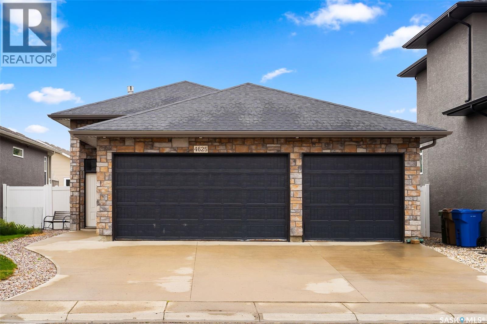 4625 Green Water Road E, Regina, Saskatchewan  S4V 3H2 - Photo 2 - SK018813