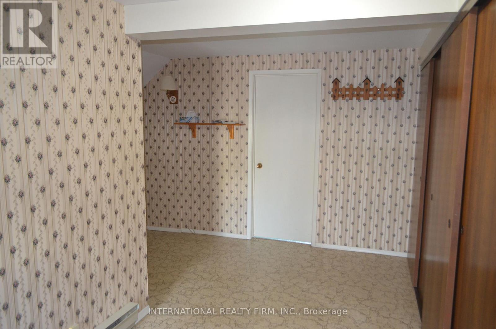 51 Peacock Boulevard, Port Hope, Ontario  L1A 2X2 - Photo 4 - X12414705
