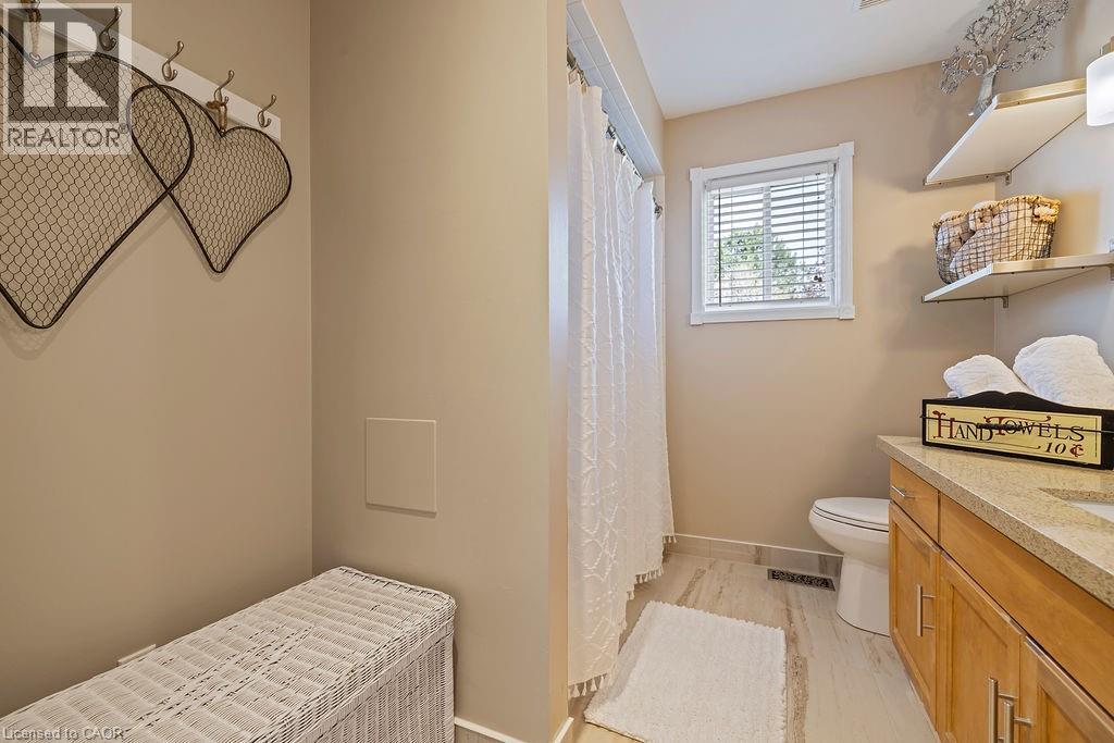 16 Linington Trail, Dundas, Ontario  L9H 7A3 - Photo 25 - 40771602