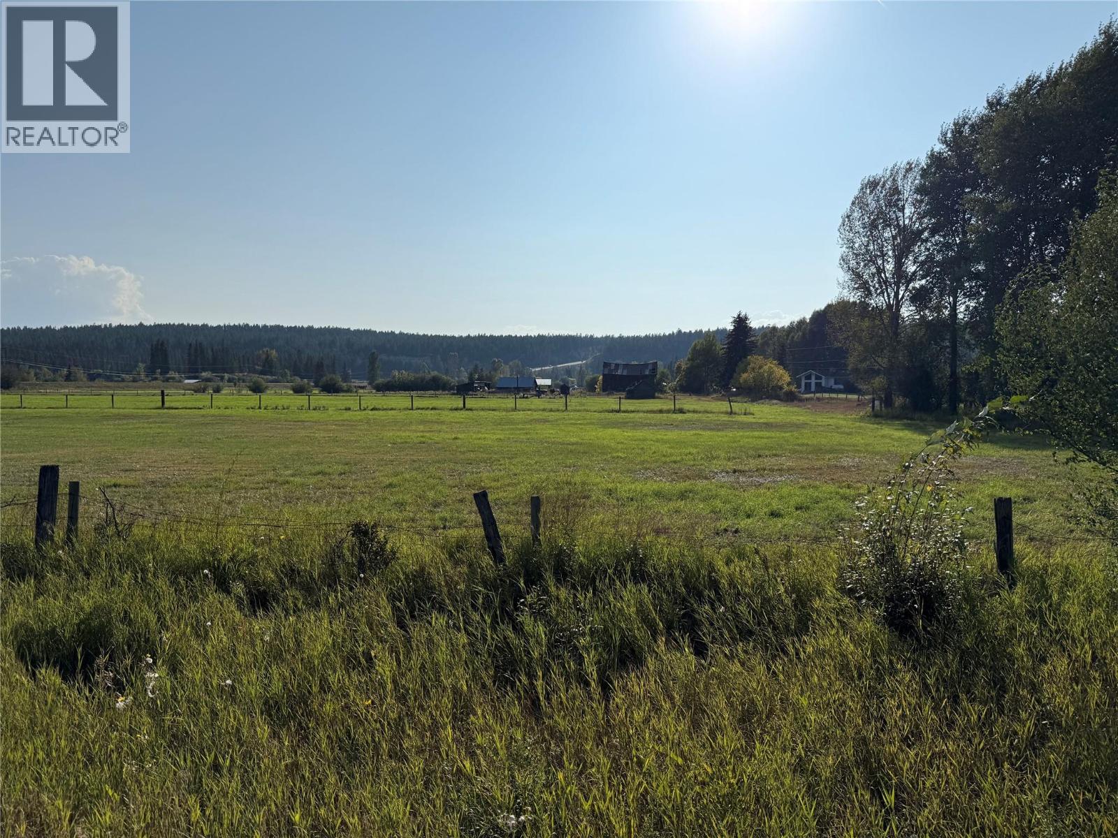 000 CAMPSALL Road, Fort Steele, British Columbia