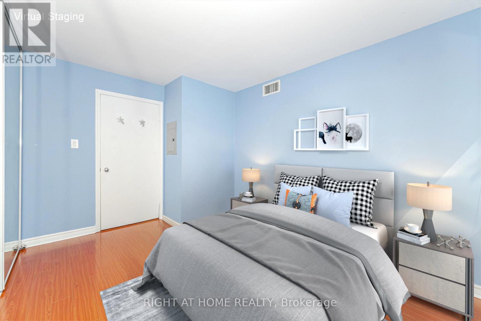 219 - 600 Queens Quay, Toronto, Ontario  M5V 3M3 - Photo 12 - C12414723