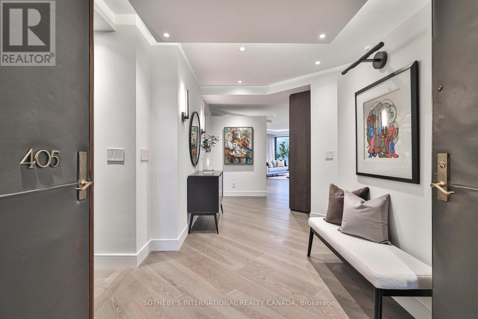 405 - 342 SPADINA ROAD, Toronto, Ontario