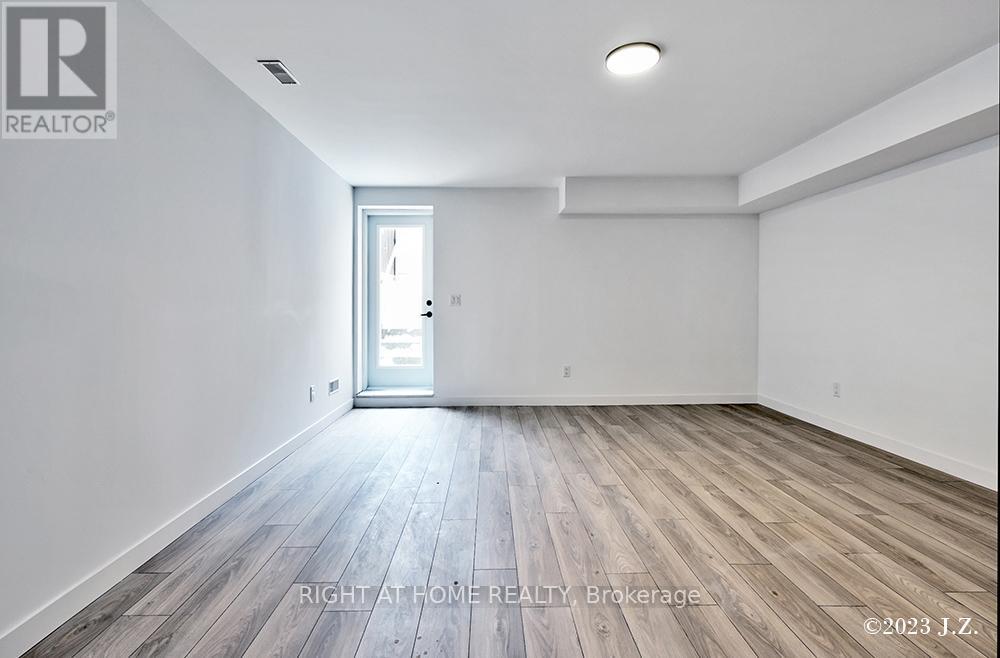 48 Lanark Avenue, Toronto, Ontario  M6C 2B4 - Photo 21 - C12414788