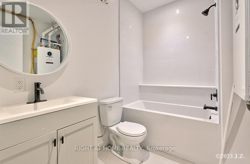 48 Lanark Avenue, Toronto, Ontario  M6C 2B4 - Photo 32 - C12414788